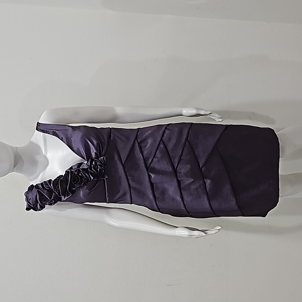 Xscape by Joanna Chen cocktail dress Sz 12 Purple V neck Sexy